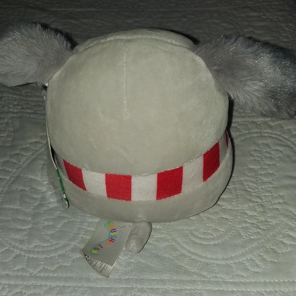 Squishmallows Gray and Red Ivy Plush - Picture 6 of 8